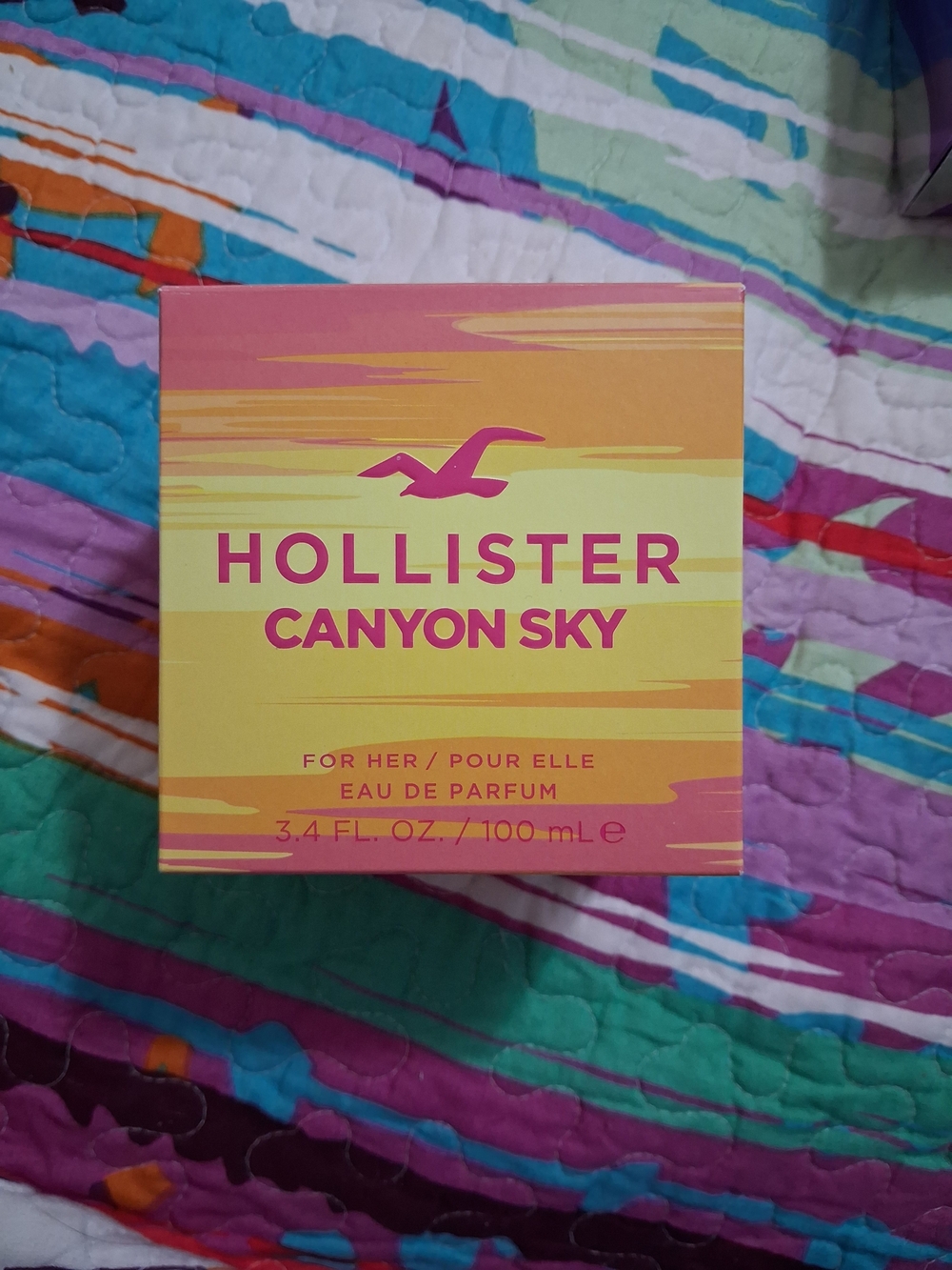 Hollister Canyon Sky Eau de Parfum - Yellow & Pink Box